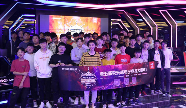 从绝境中实 从绝境中实