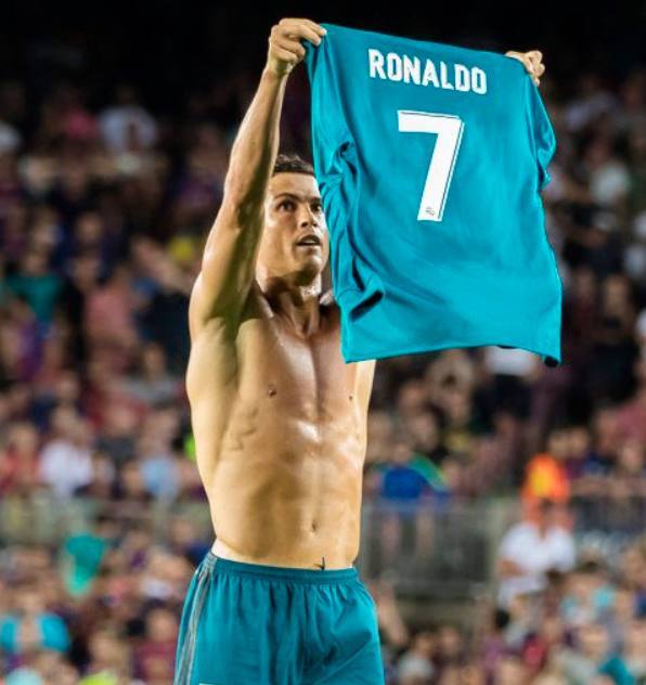 意甲半场：贝里沙造险斯图利奇失良机，克雷莫纳暂0-0莱切（意甲半场战报：贝里沙制造险情，斯图利奇错失良机，克雷莫纳暂与莱切0-0）