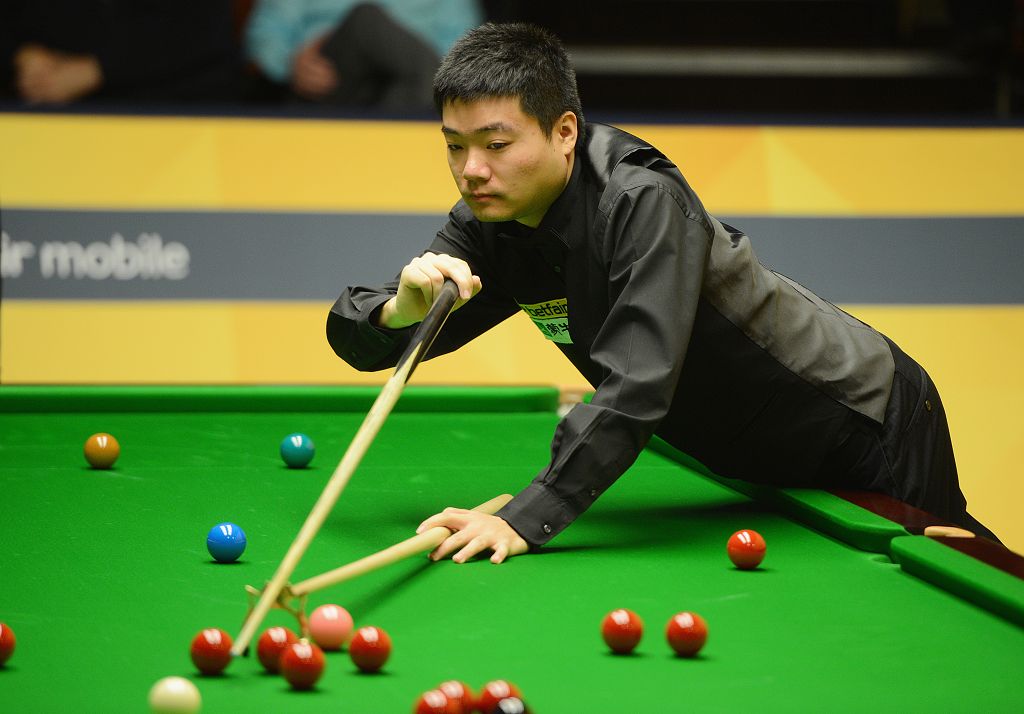 者牵在边线 者牵在边线