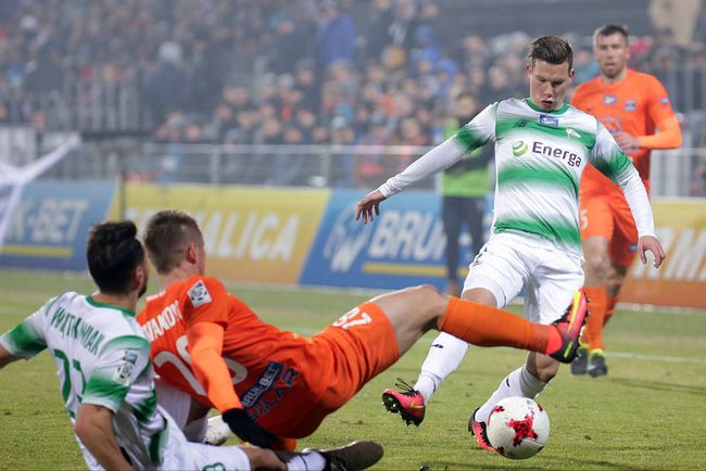 重启按钮 重启按钮