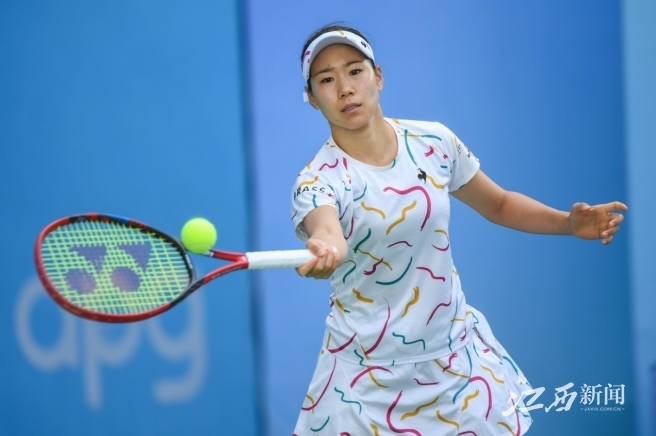 监在引援侧 监在引援侧